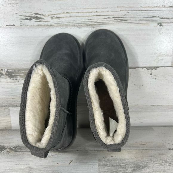 Koolaburra by Ugg Womens Classic Short Mini Slip On Boots Charcoal Size 7 - Picture 7 of 9